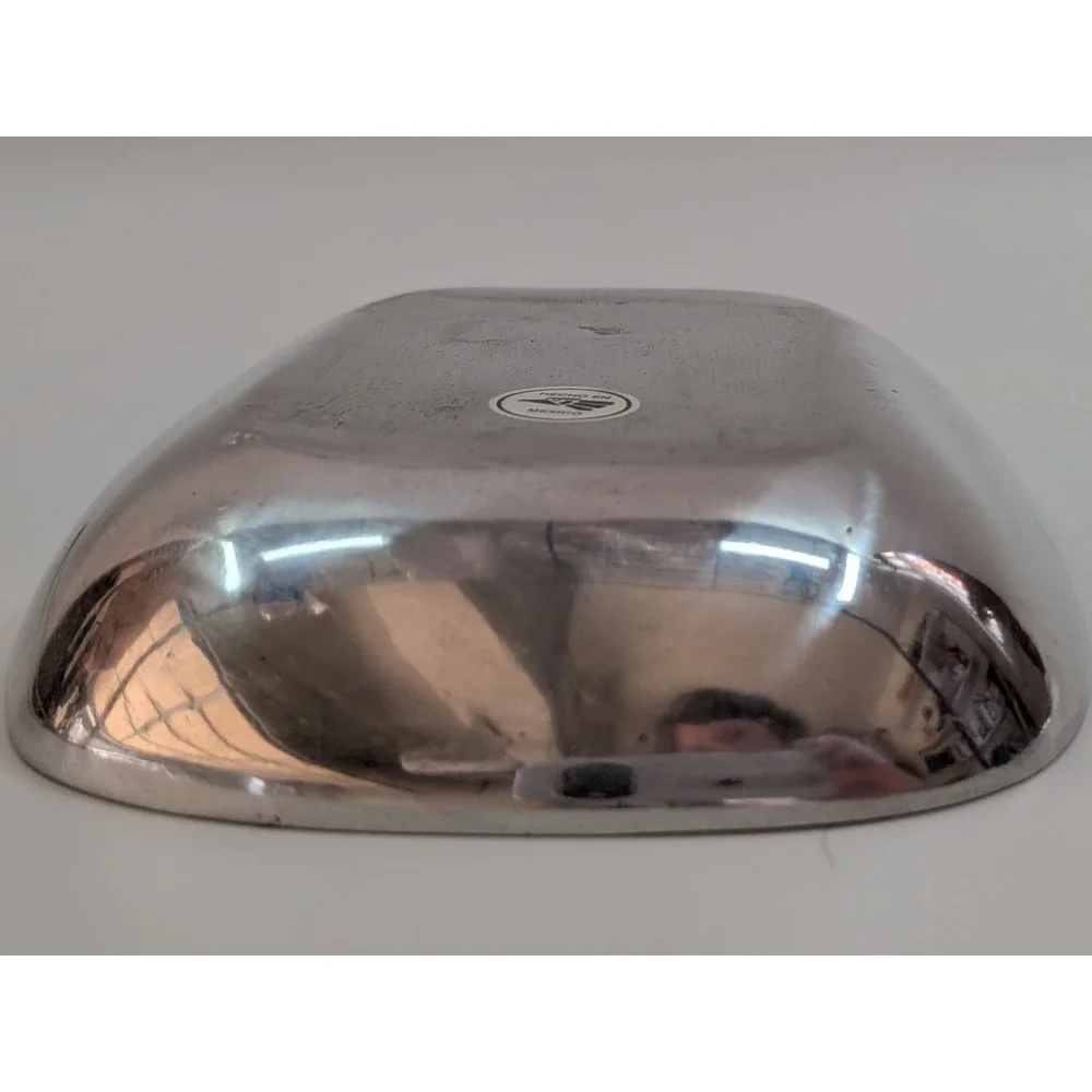Mexican Handcrafted Polished Aluminum Textured Oval Catchall Tray Silver Dish
